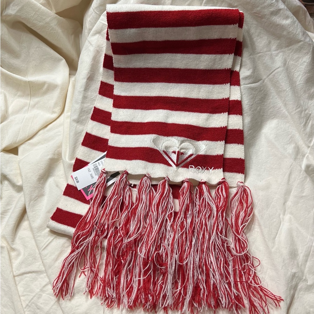 NWT Roxy Scarf